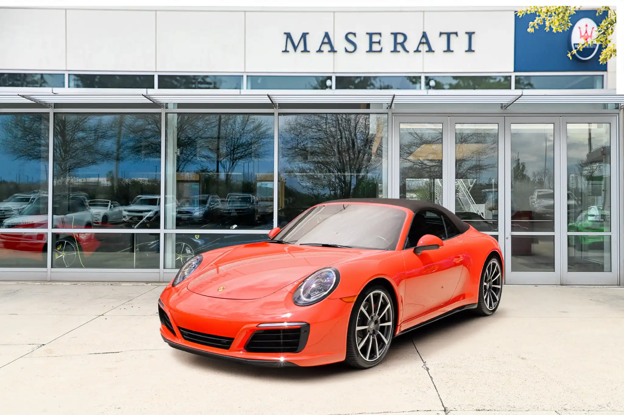 2019 Porsche 911 Carrera 4 GTS Cabriolet's photo