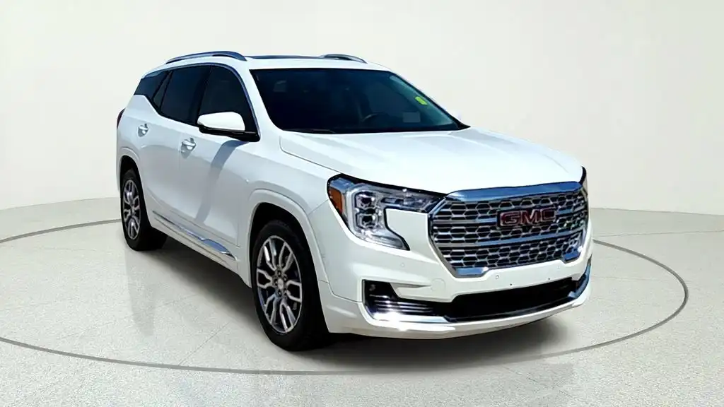 2024 GMC Terrain Denali AWD's photo