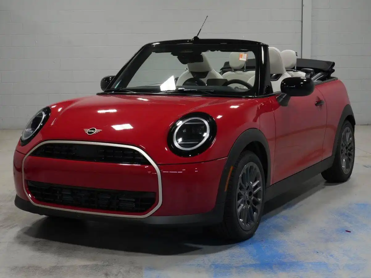2026 MINI Convertible Cooper Signature's photo