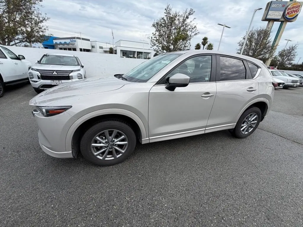 Vehicle Image 2
