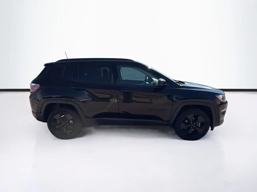 2020 Jeep Compass Altitude 4WD photo 4