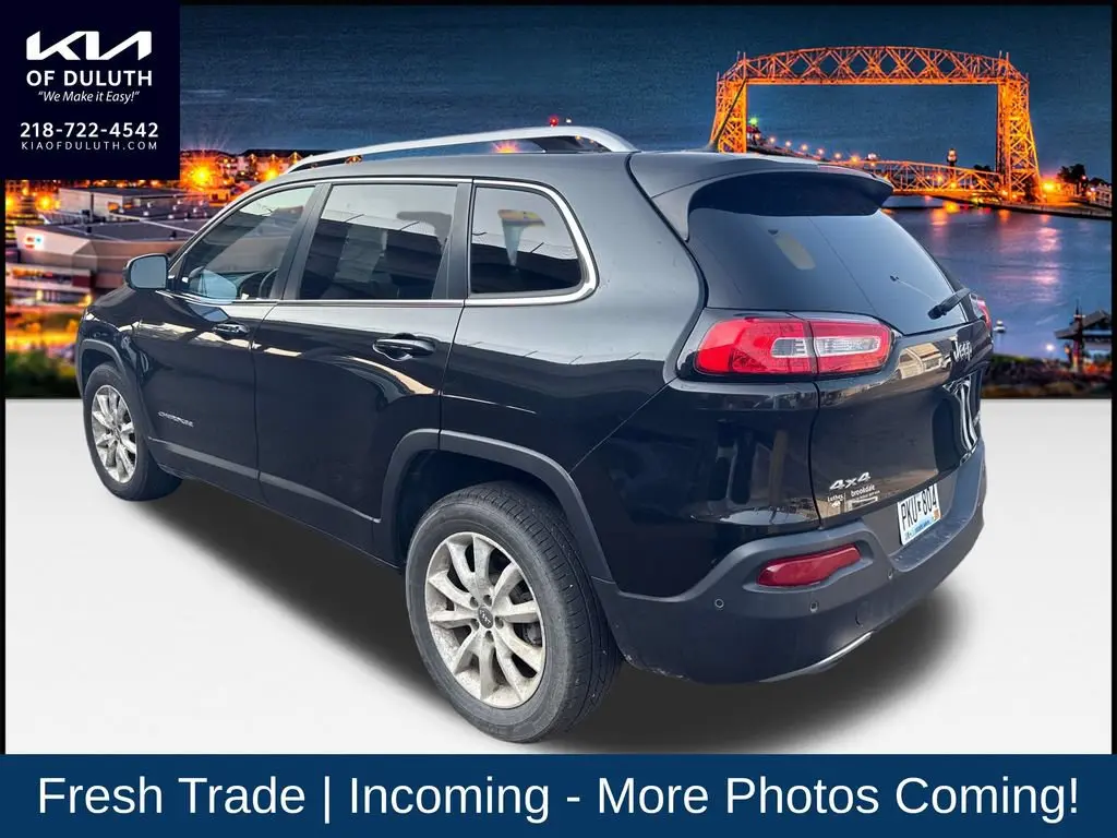 2014 Jeep Cherokee Limited 4X4 photo 3