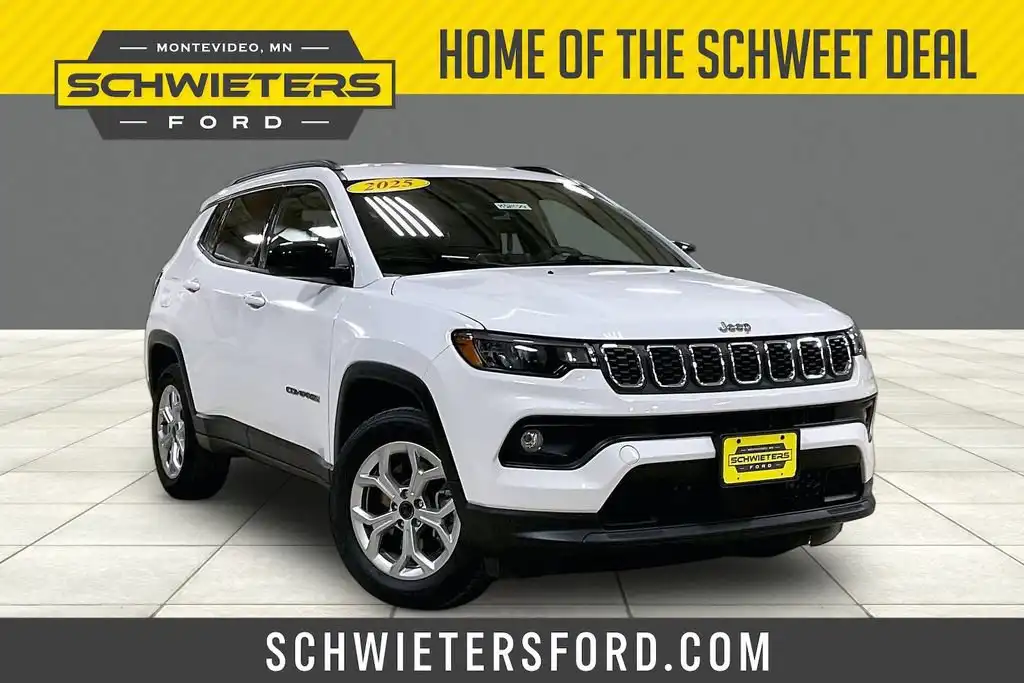 2025 Jeep Compass Latitude 4WD's photo