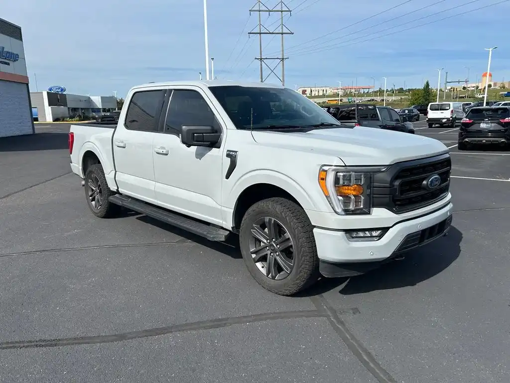 2023 Ford F-150 XLT 4WD SuperCrew 5-1/2' Box's photo