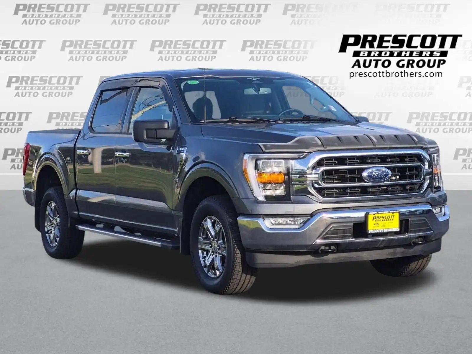 2023 Ford F-150 XLT 4WD SuperCrew 5-1/2' Box's photo