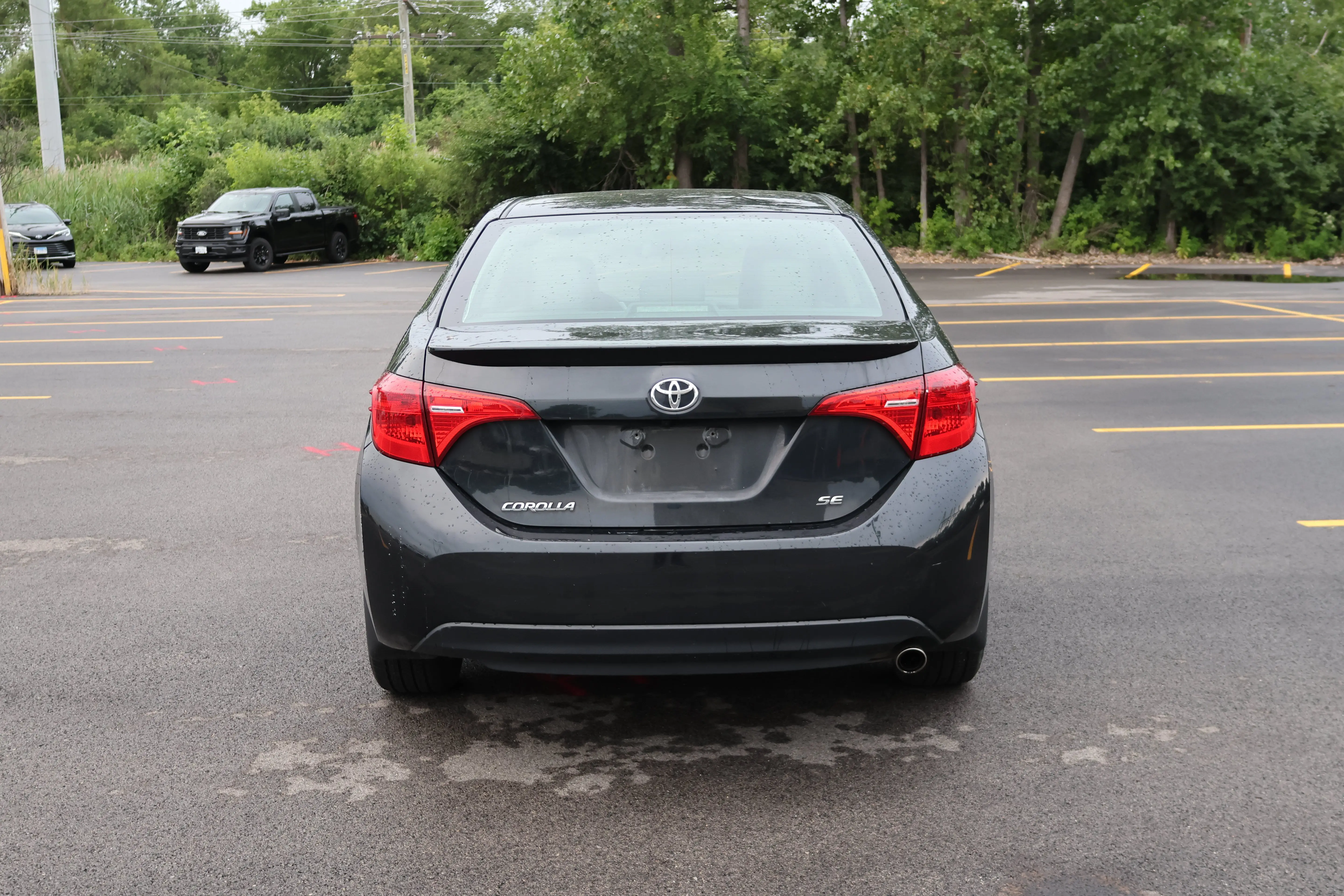 2018 Toyota Corolla SE AT photo 4