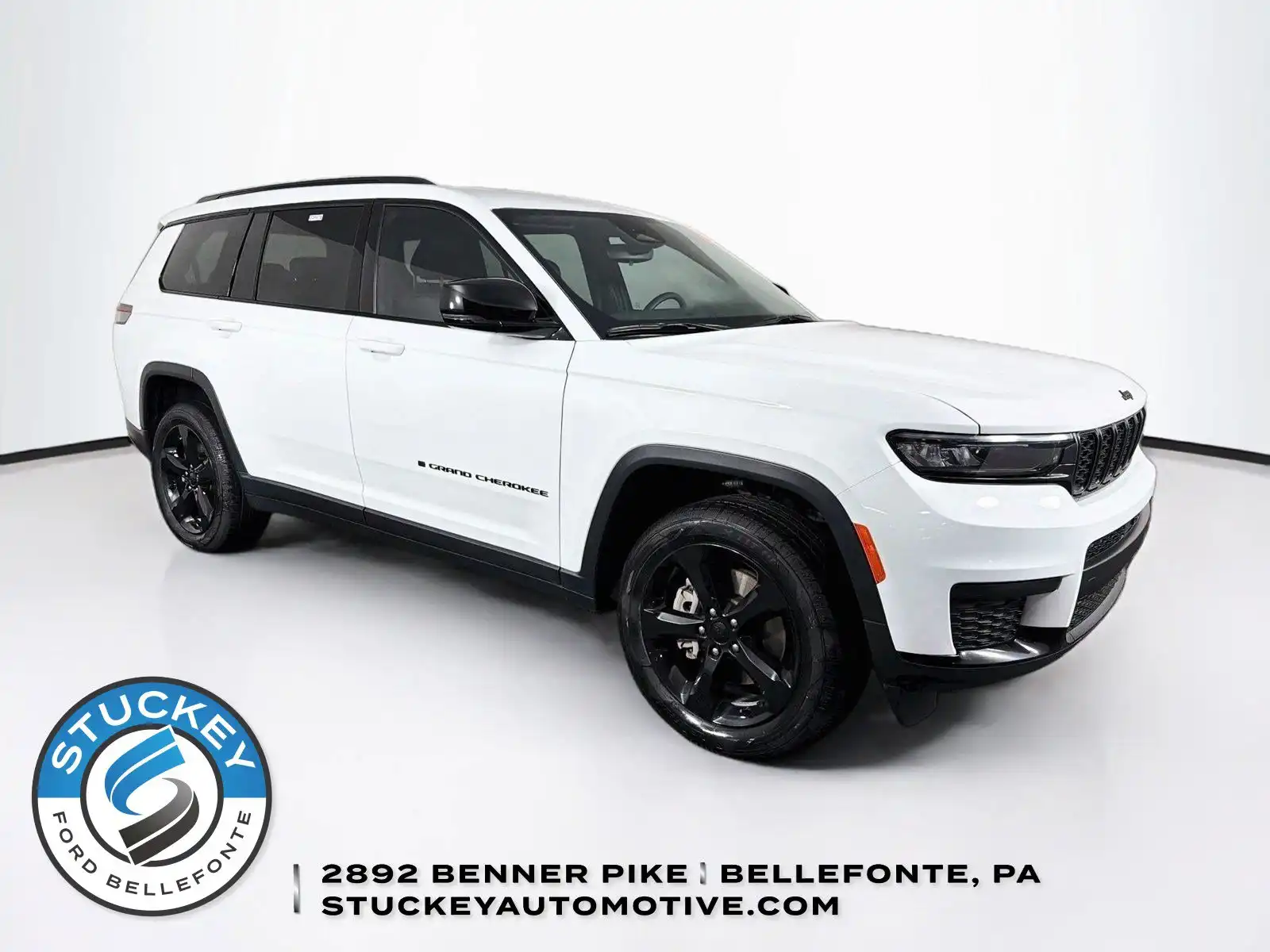 2023 Jeep Grand Cherokee L Altitude 4WD's photo