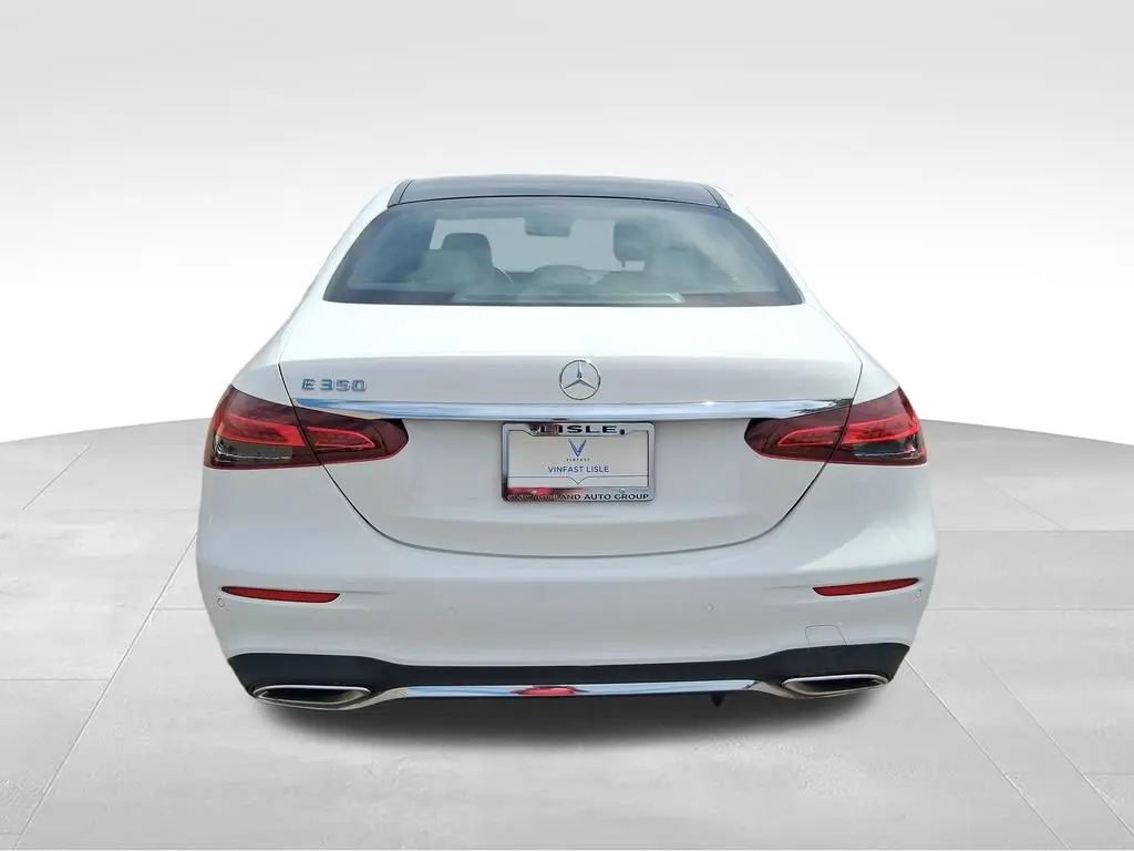 2022 Mercedes-Benz E-Class E350 photo 4