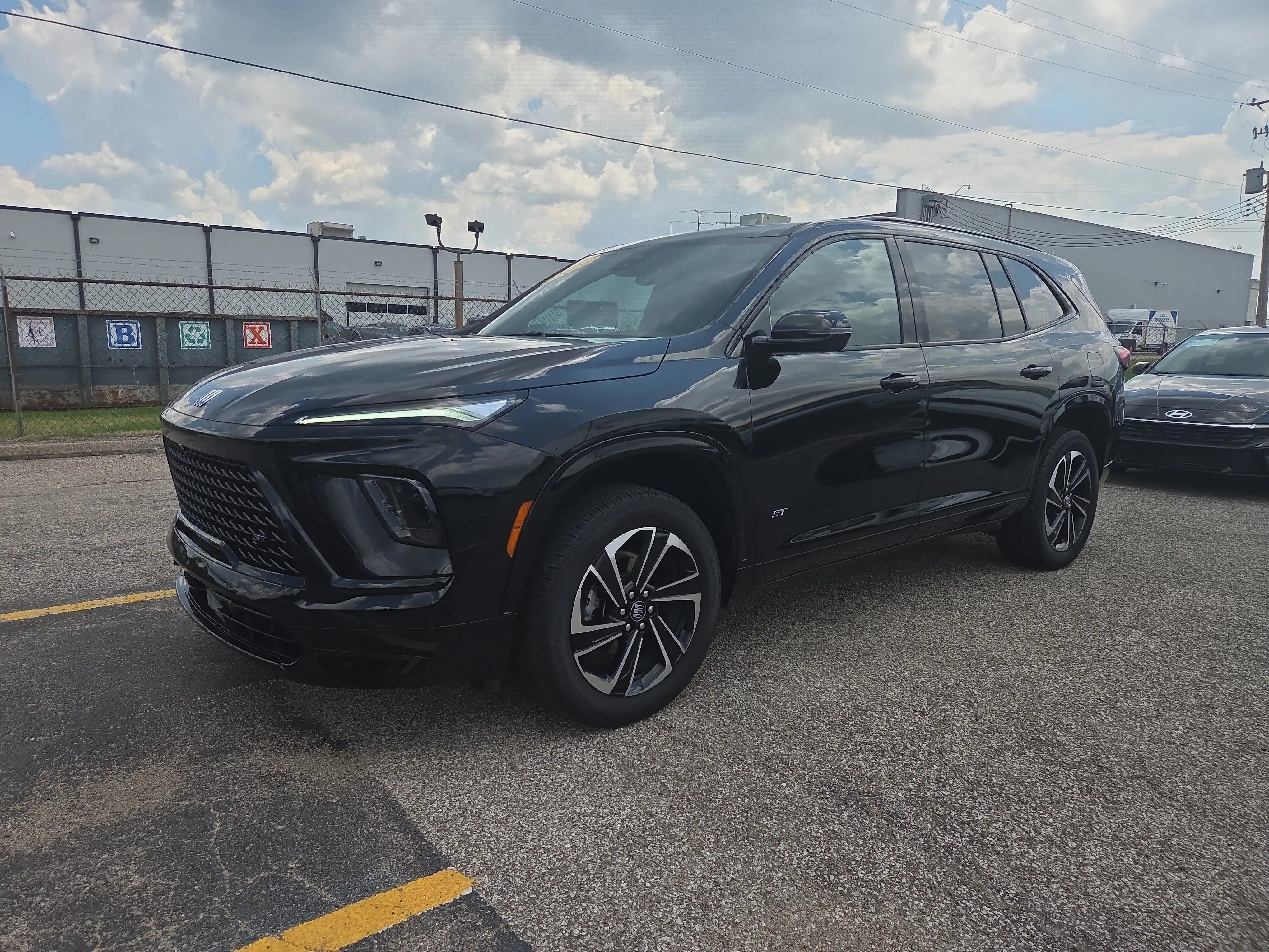 2025 Buick Enclave Sport Touring's photo