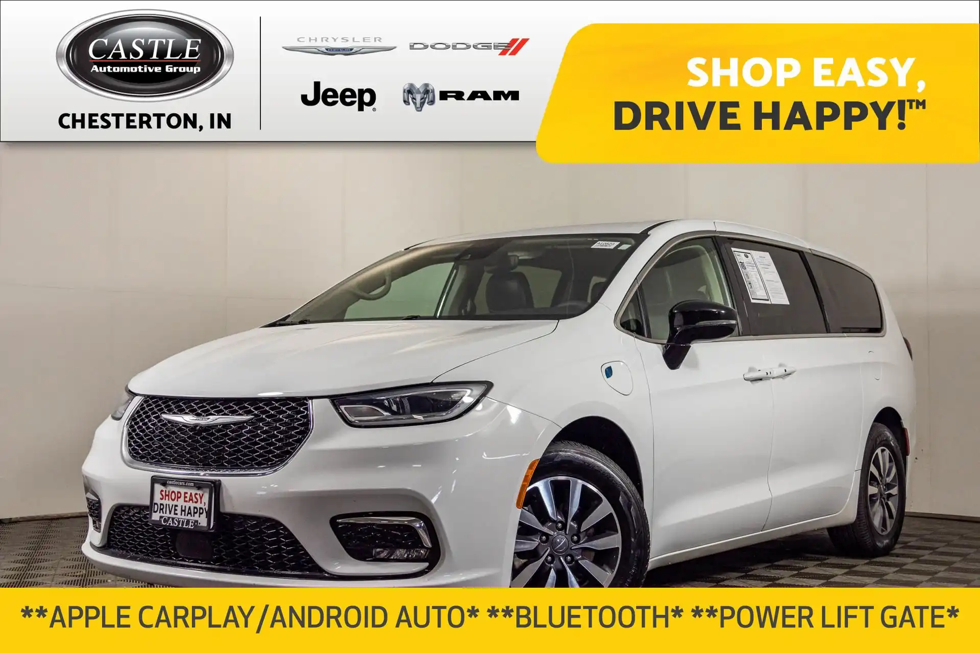 2024 Chrysler Pacifica Hybrid Select PHEV's photo