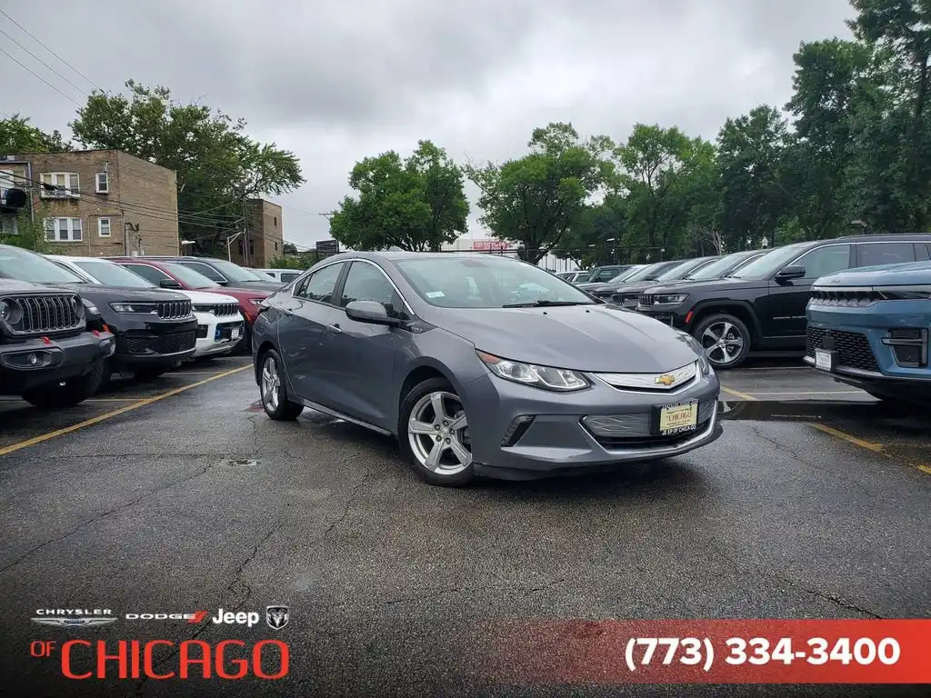 2018 Chevrolet Volt LT's photo