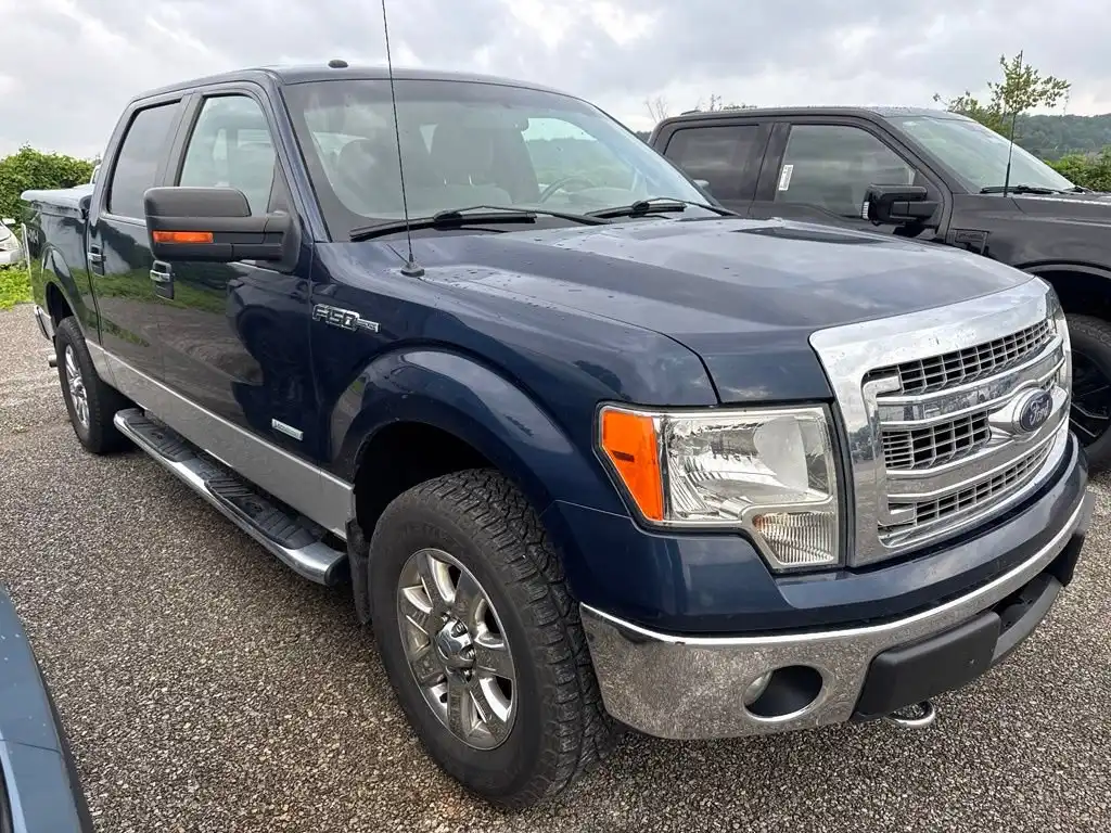 2013 Ford F-150 XLT 4x4 SuperCrew 145-in's photo