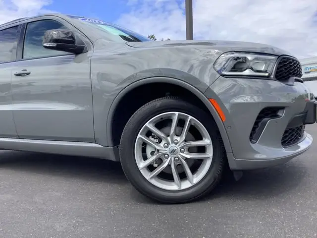 2024 Dodge Durango GT Premium AWD photo 3
