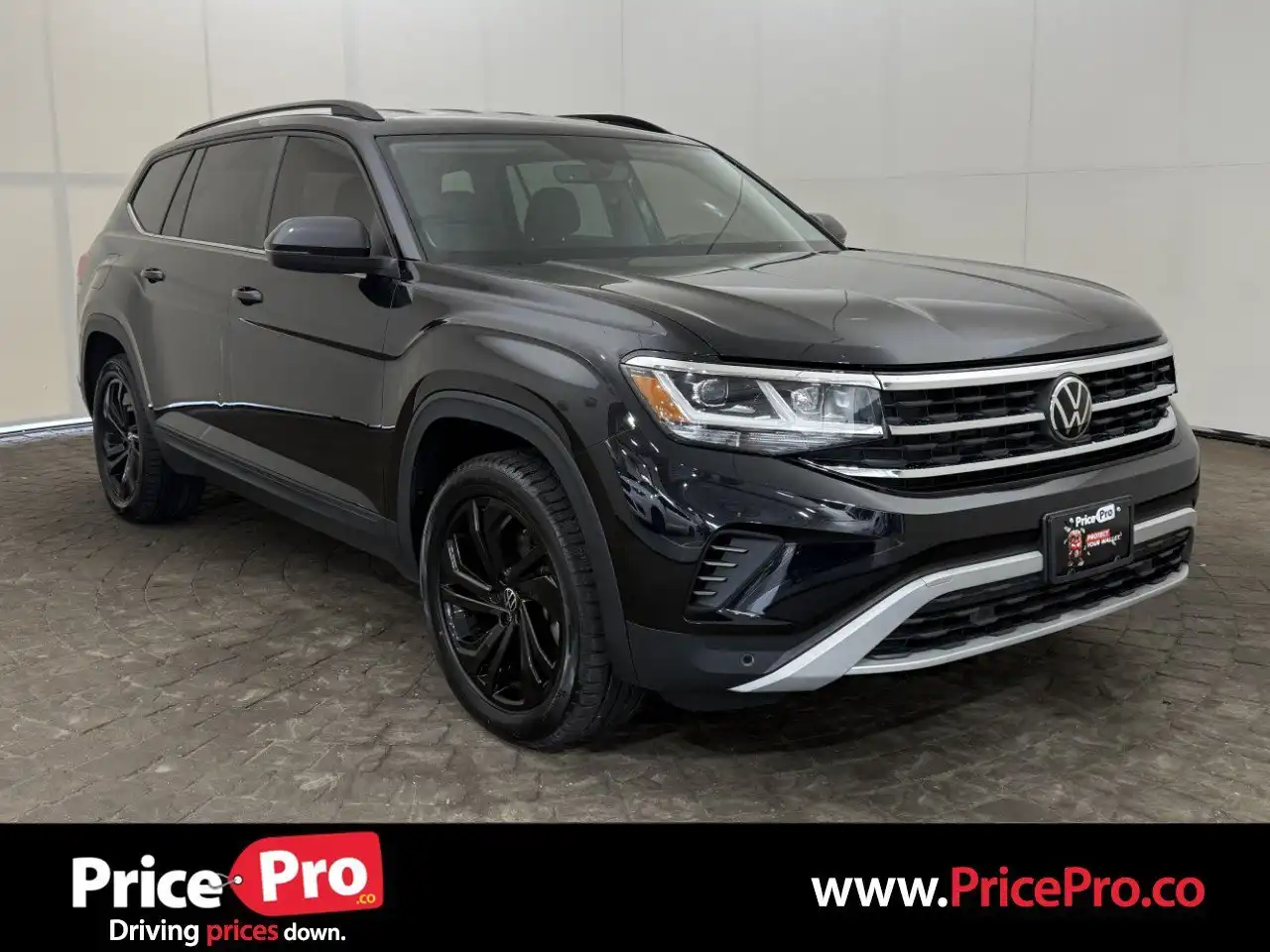2023 Volkswagen Atlas 3.6L SE with Tech 4Motion's photo