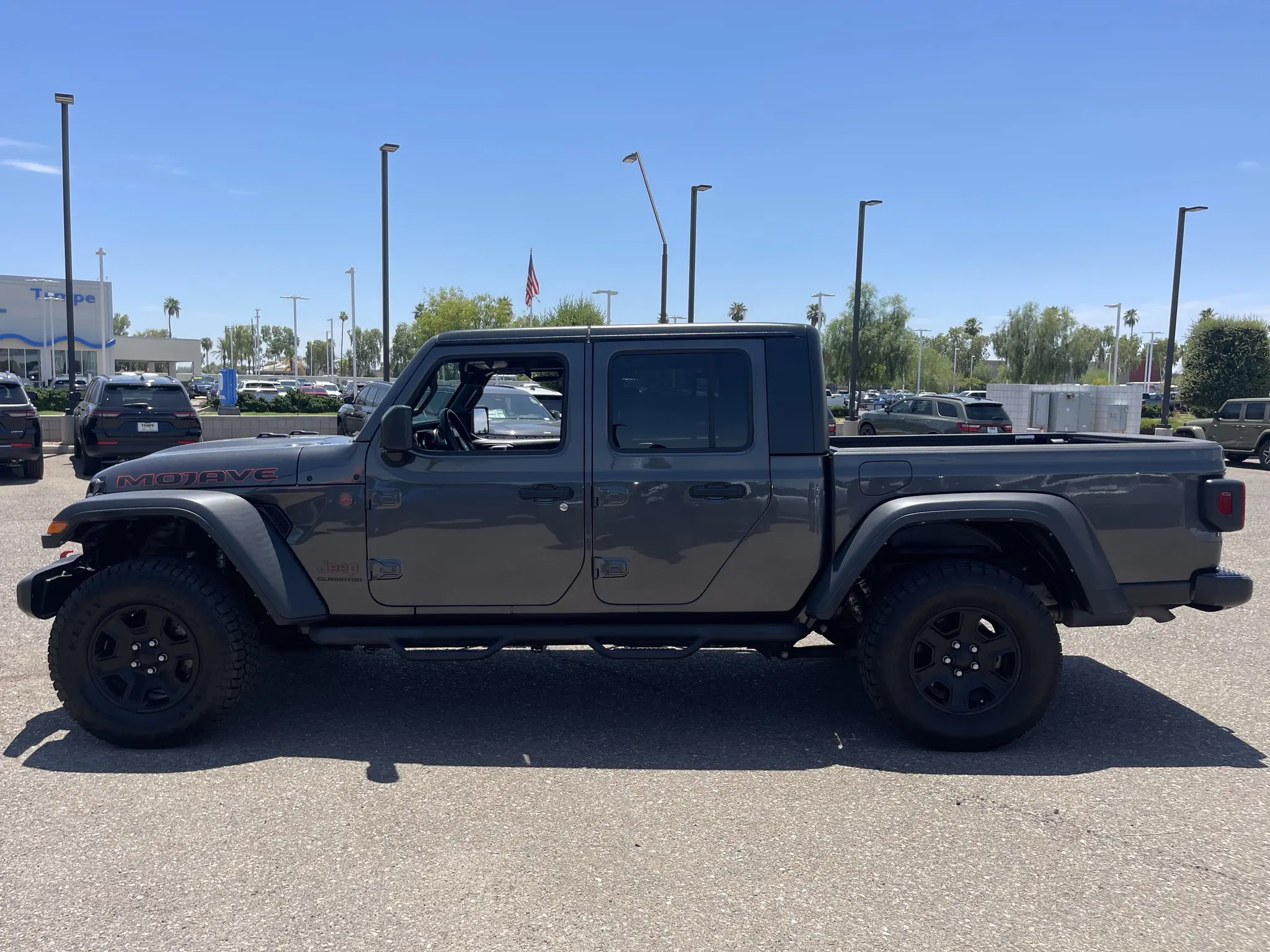 2021 Jeep Gladiator Mojave photo 3