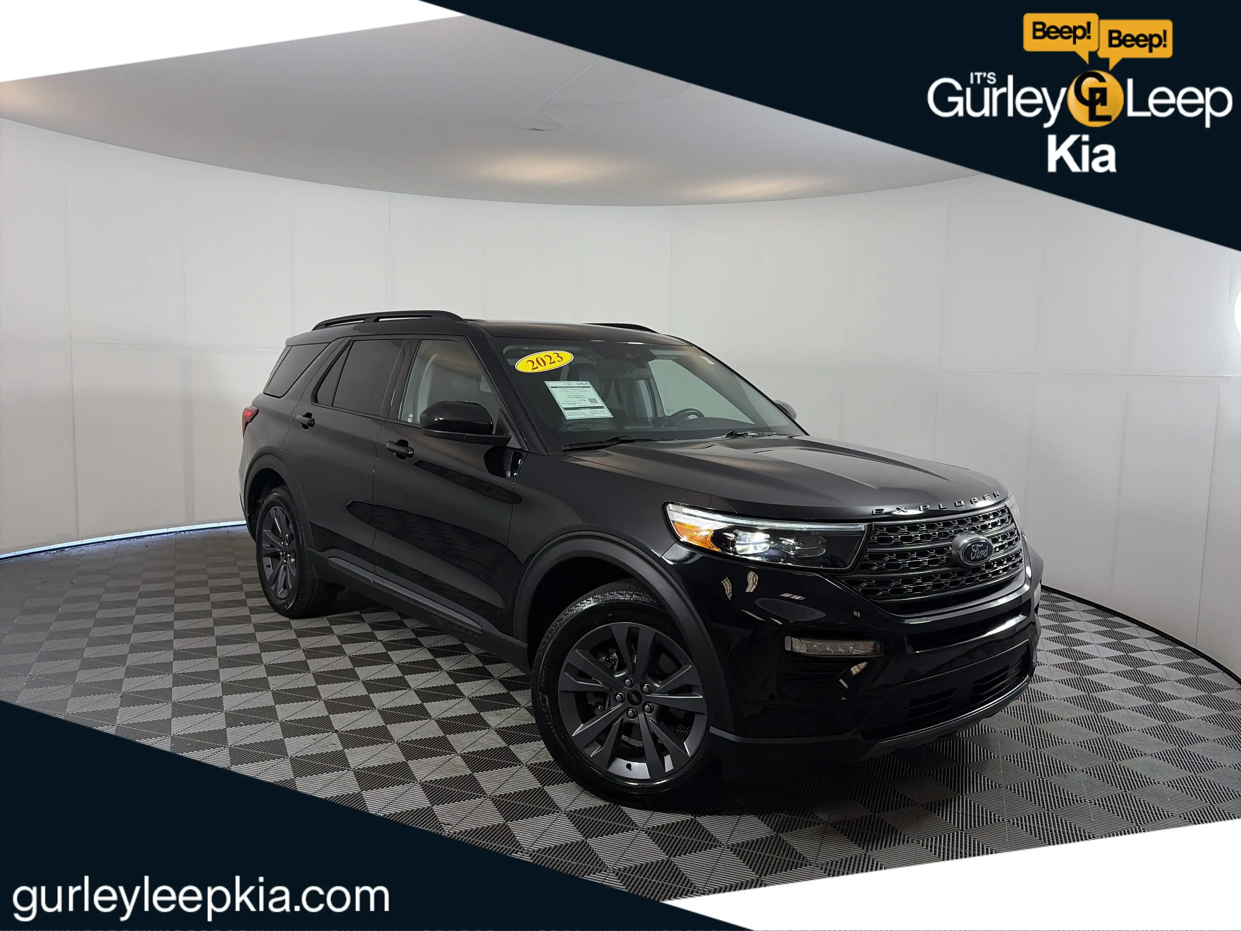 2023 Ford Explorer XLT 4WD's photo