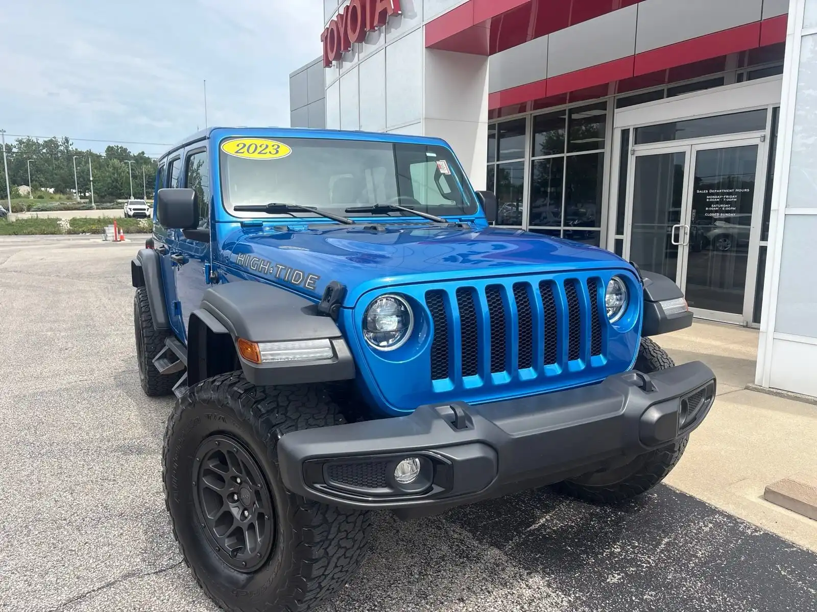 2023 Jeep Wrangler High Tide's photo