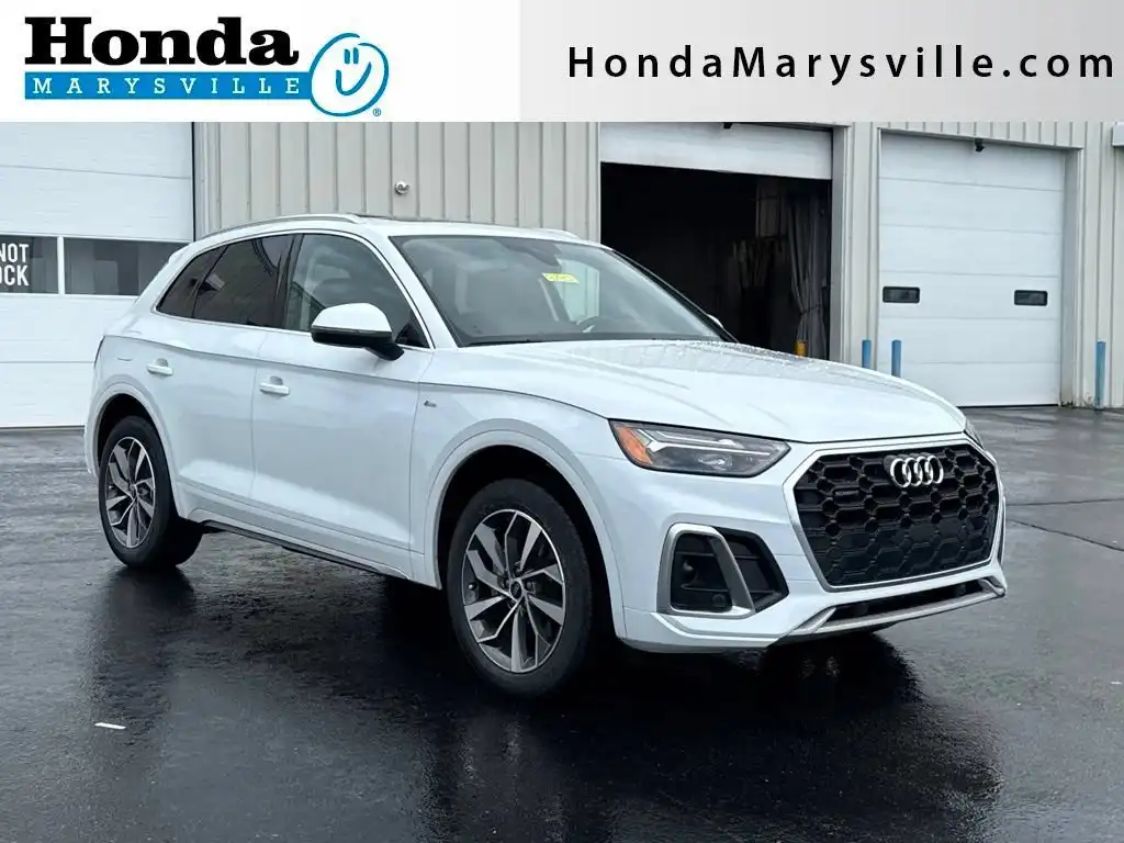 2023 Audi Q5 45 Premium's photo
