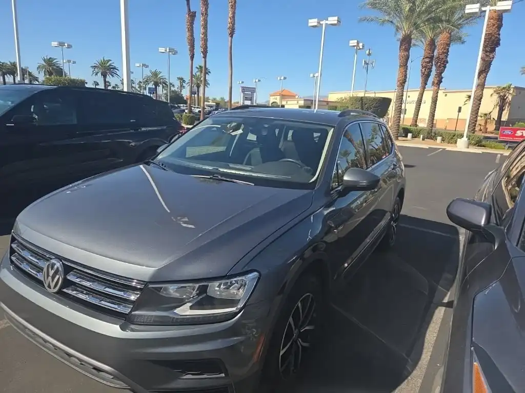 2021 Volkswagen Tiguan 2.0T SE's photo