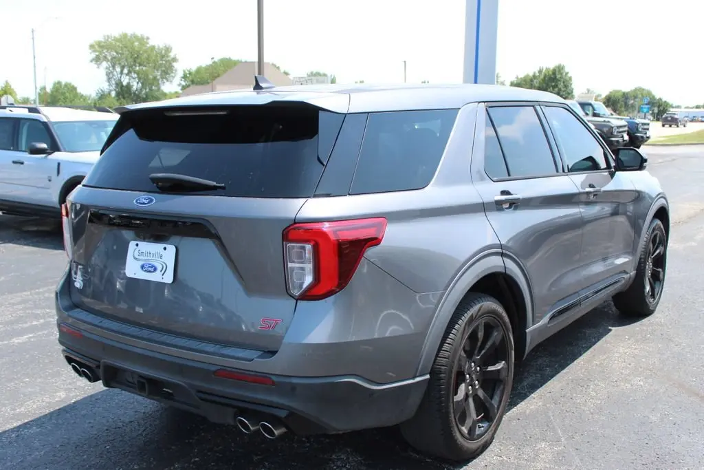 2021 Ford Explorer ST 4WD photo 5