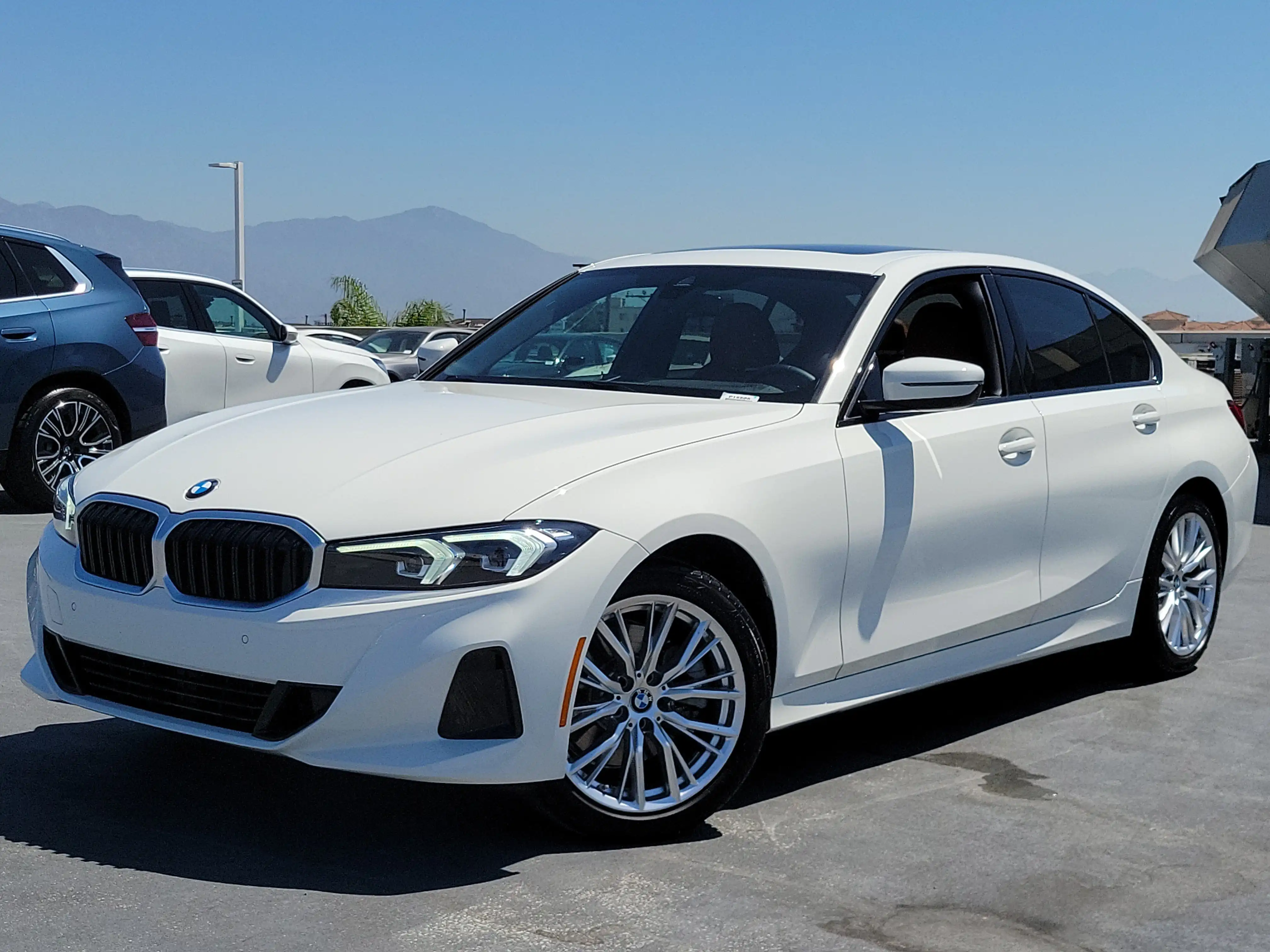 2023 BMW 3 Series 330i Sedan's photo