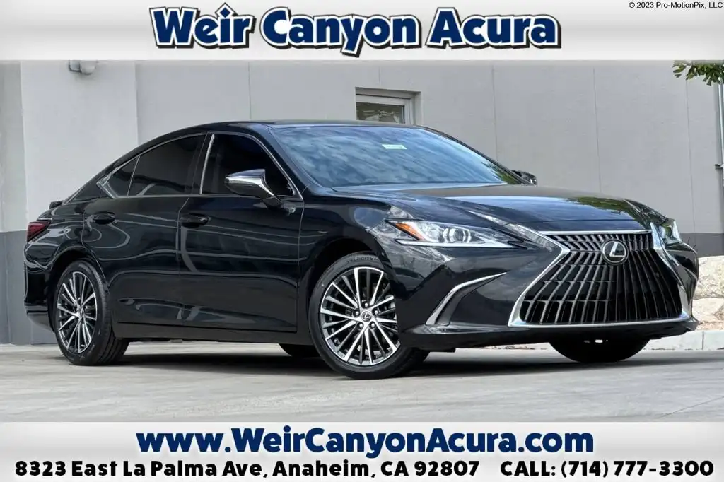 2024 Lexus ES 300h 300h's photo