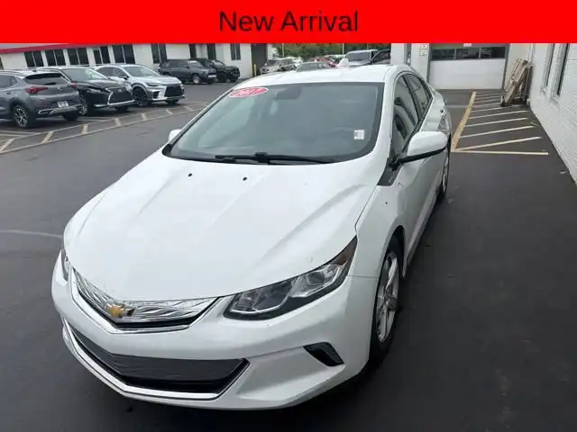 2017 Chevrolet Volt LT's photo