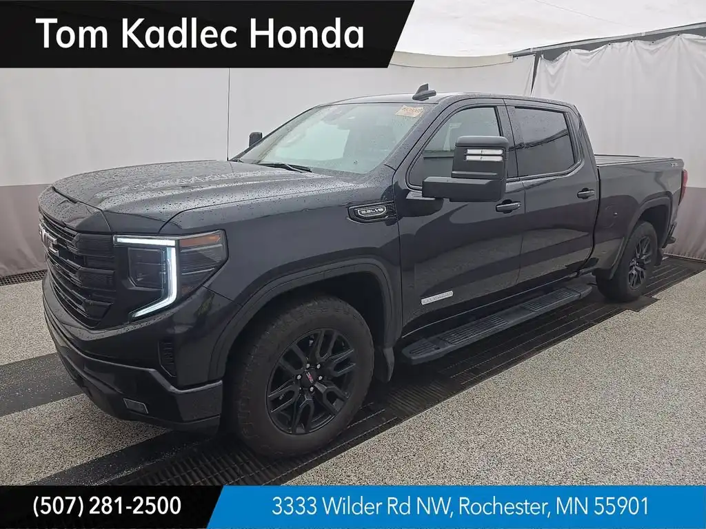 2022 GMC Sierra Elevation 4WD Crew Cab Standard Box's photo