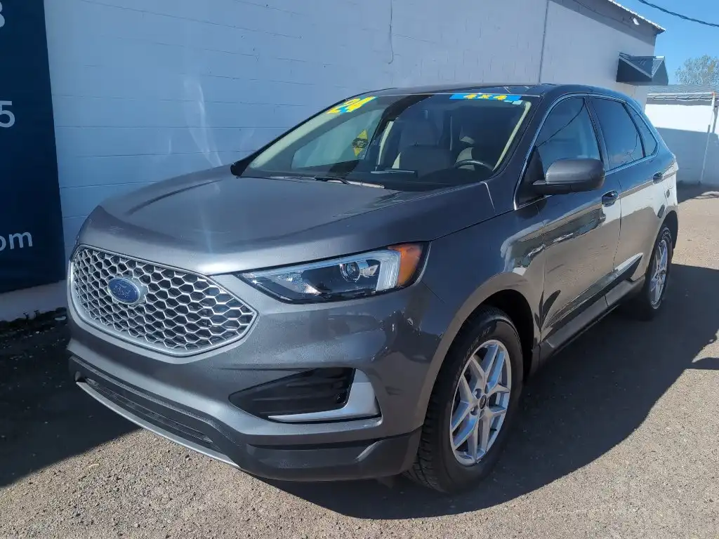 2024 Ford Edge SEL AWD's photo