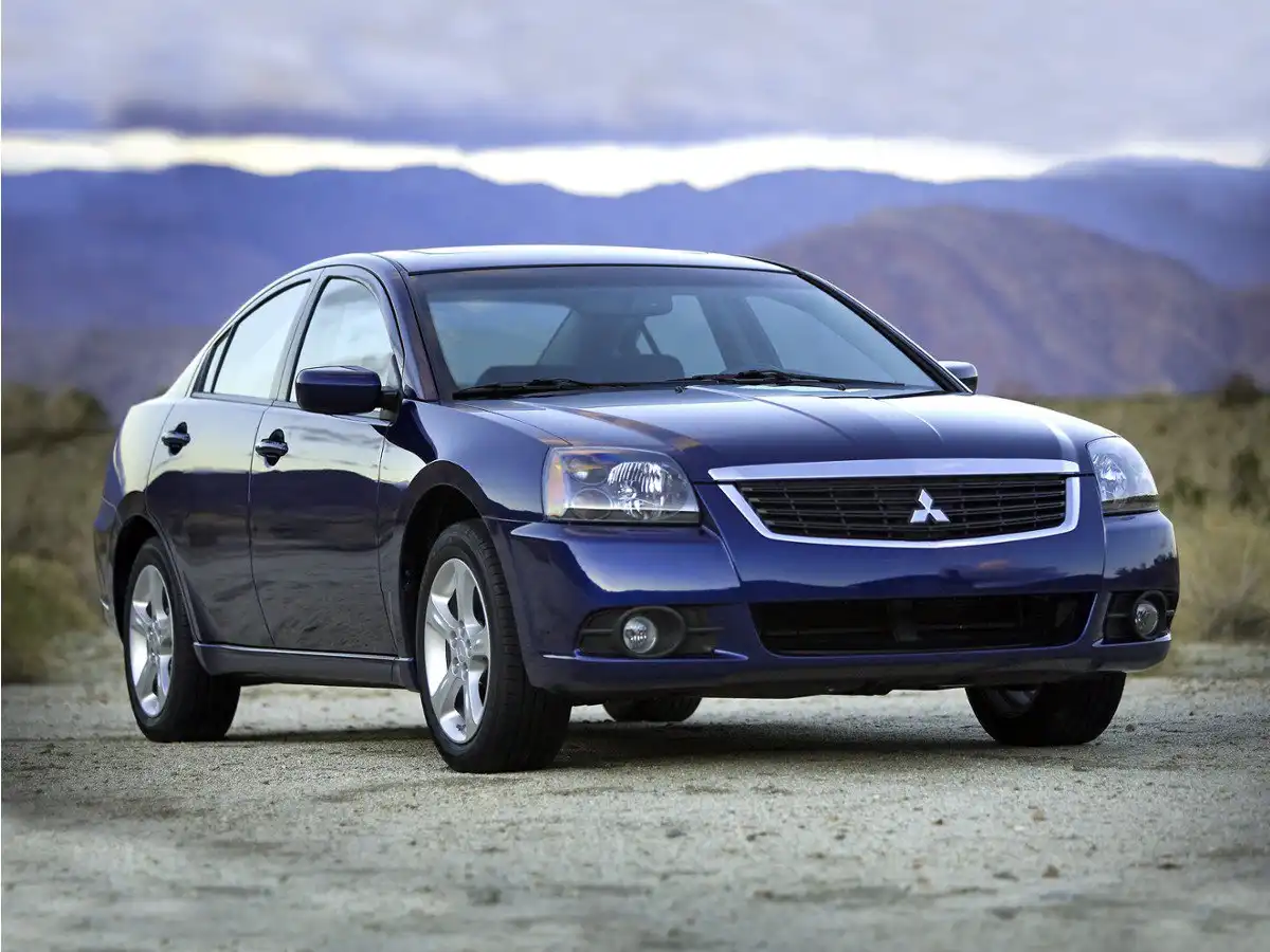 2012 Mitsubishi Galant's photo