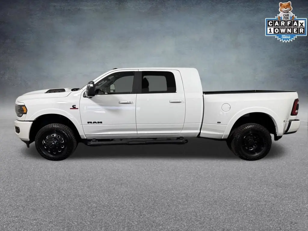 2023 RAM 3500 Limited 4WD Mega Cab photo 3