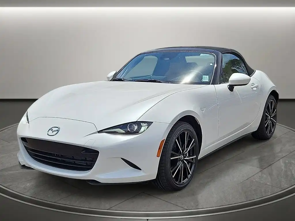 2026 Mazda MX-5 Miata Grand Touring Auto's photo