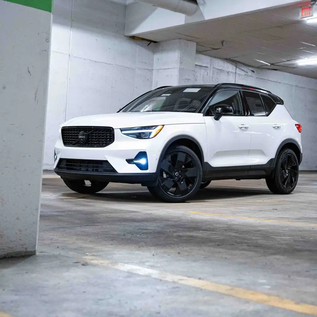 2026 Volvo XC40 B5 Ultra Ultra Black Edition AWD's photo