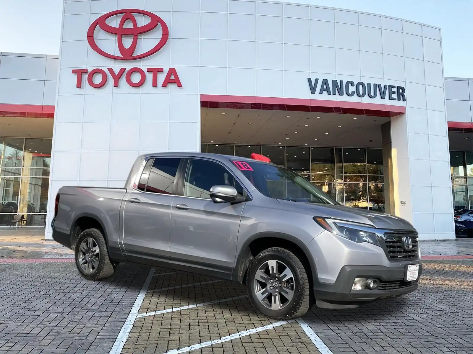 2018 Honda Ridgeline RTL-T AWD's photo