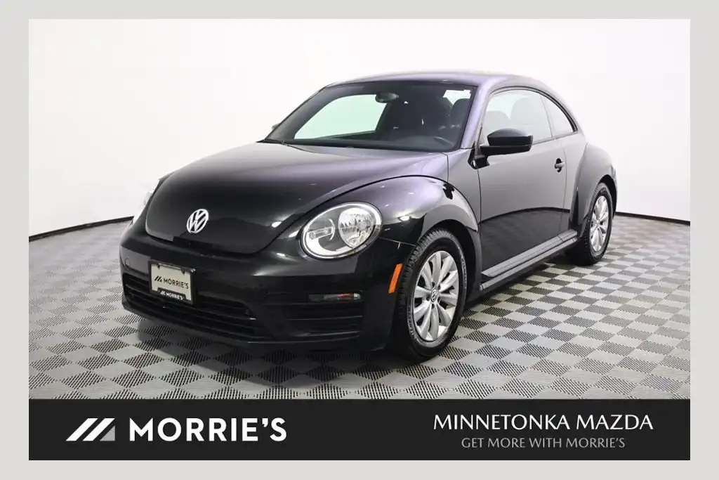 2018 Volkswagen Beetle 2.0T S Auto's photo