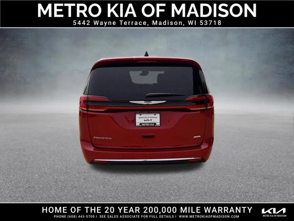 2025 Chrysler Pacifica Select AWD photo 5