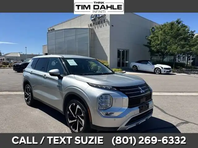 2024 Mitsubishi Outlander Plug-in Hybrid SE S-AWC's photo