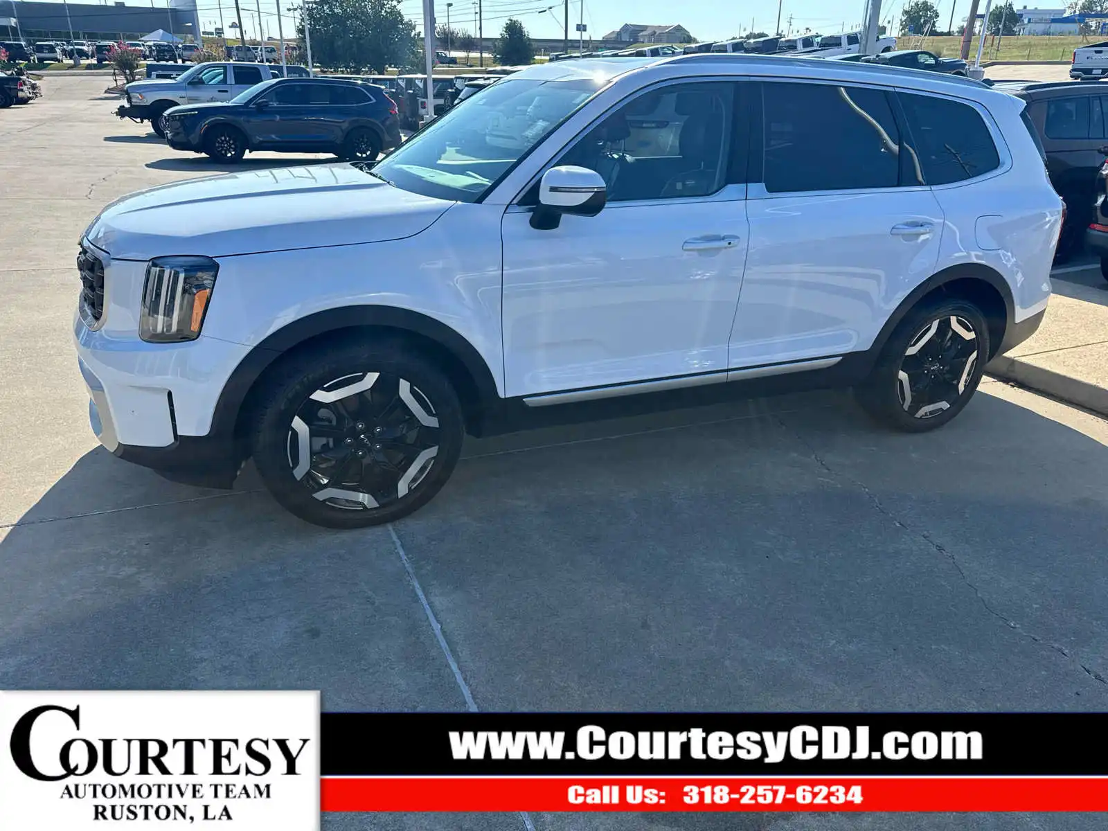 2025 Kia Telluride S FWD's photo