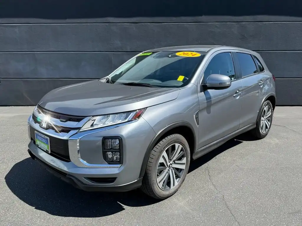 2024 Mitsubishi Outlander Sport 2.0 SE AWC CVT's photo