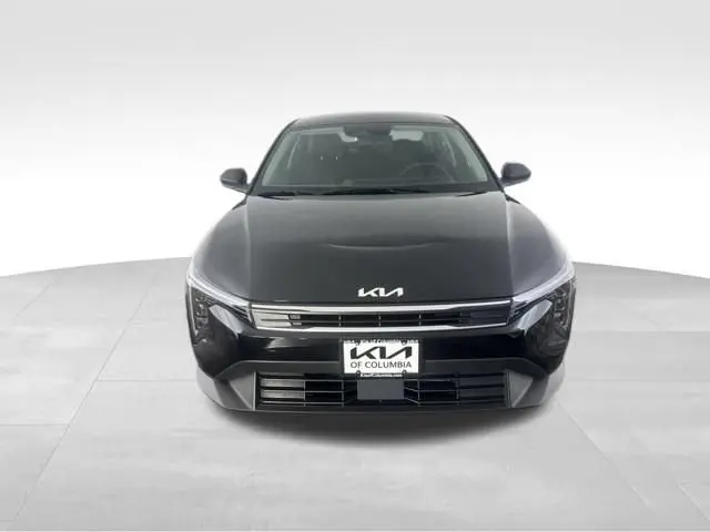 2025 Kia K4 LX AT photo 3