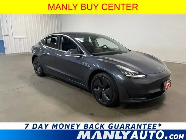 2020 Tesla Model 3 Standard Range Plus's photo
