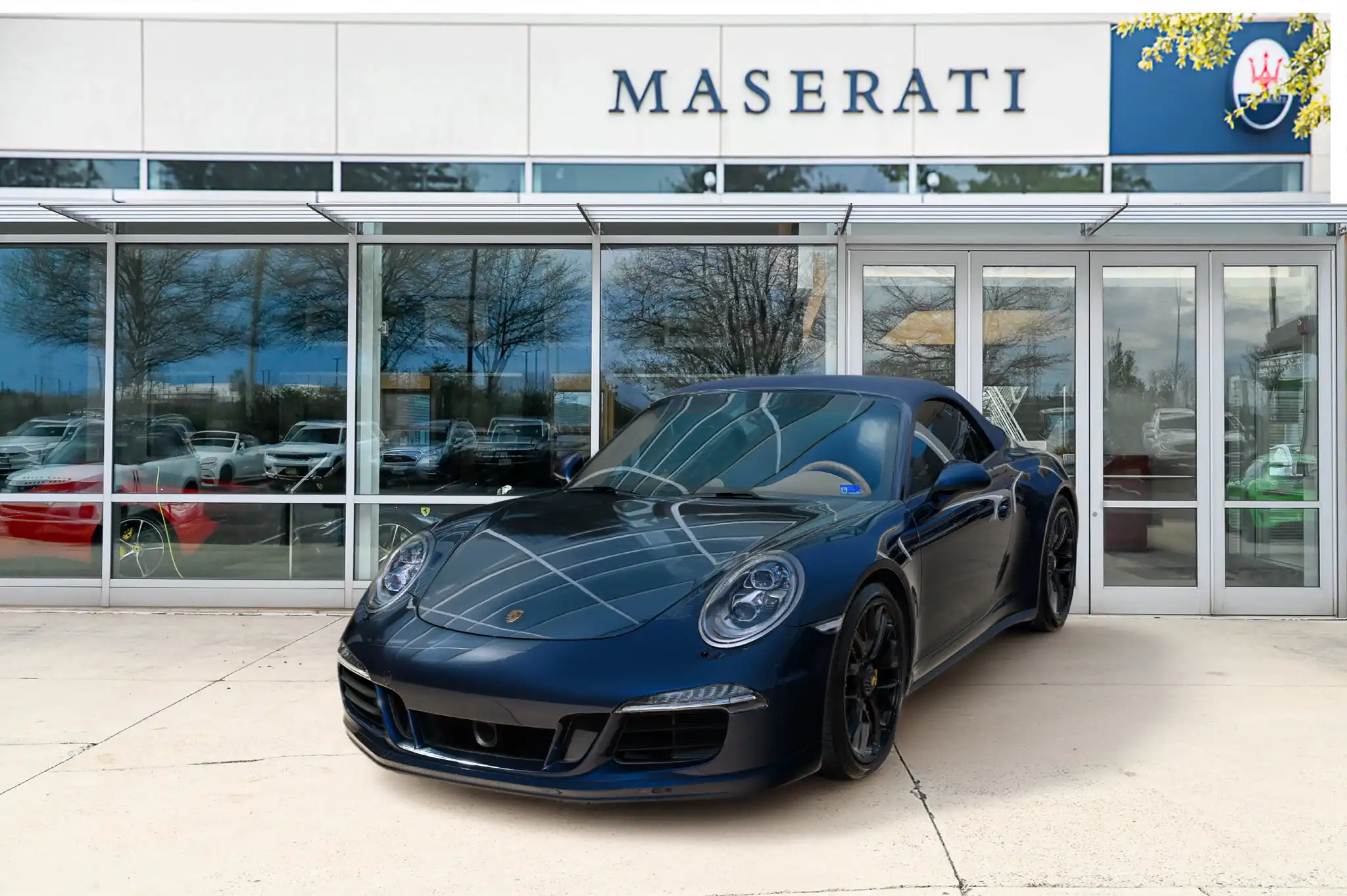 2016 Porsche 911 Carrera 4 GTS Cabriolet's photo