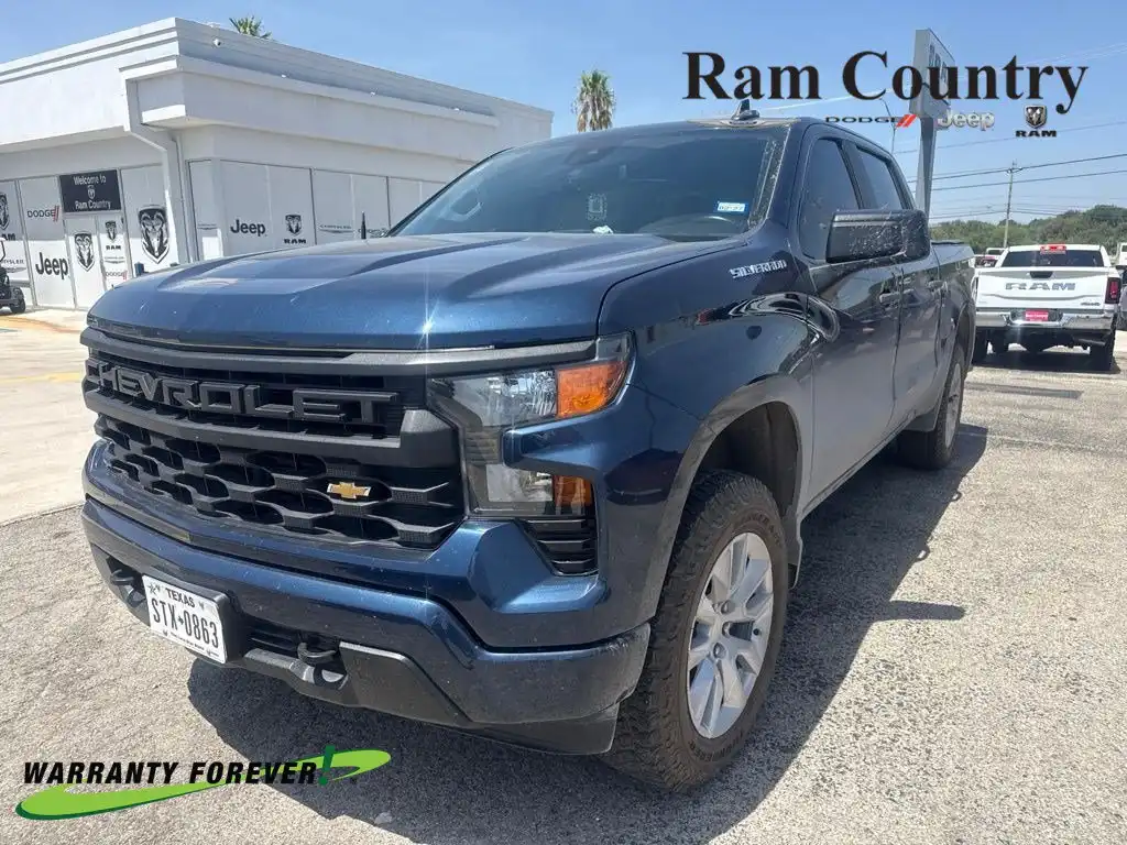 2023 Chevrolet Silverado 1500 Custom Crew Cab Short Box's photo