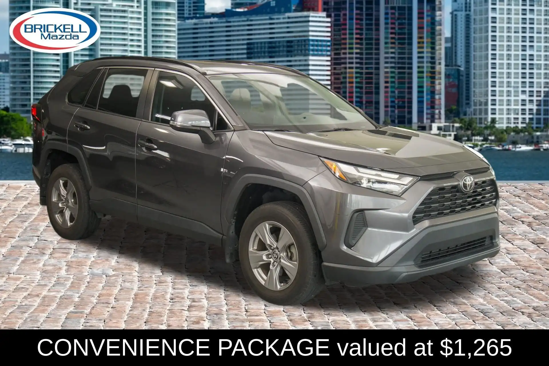 2024 Toyota RAV4 XLE FWD's photo