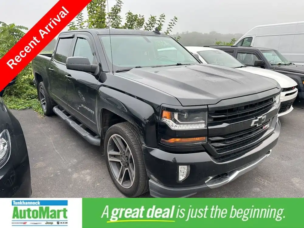 2018 Chevrolet Silverado 1500 Z71 4WD Crew Cab Short Box LT's photo