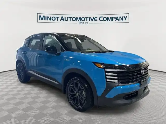 2025 Nissan Kicks 2.0 SR AWD's photo