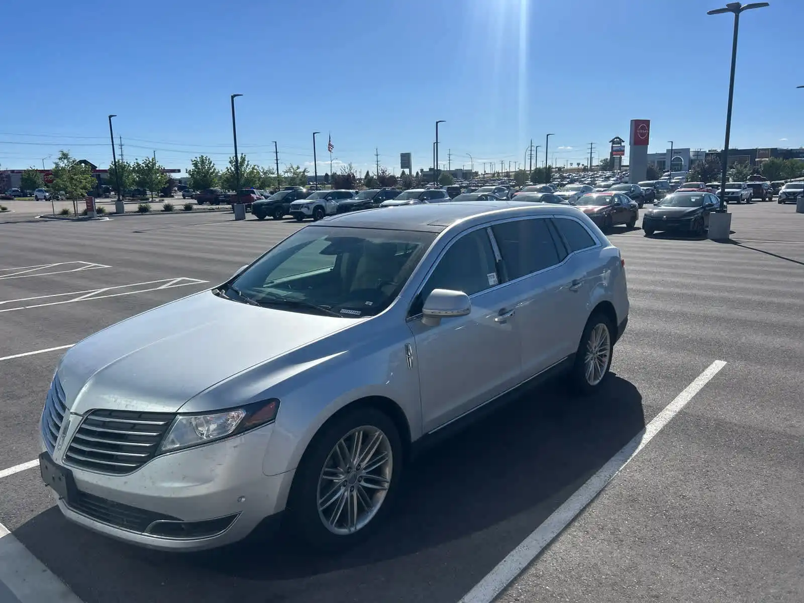 2019 Lincoln MKT 3.5 Reserve AWD's photo