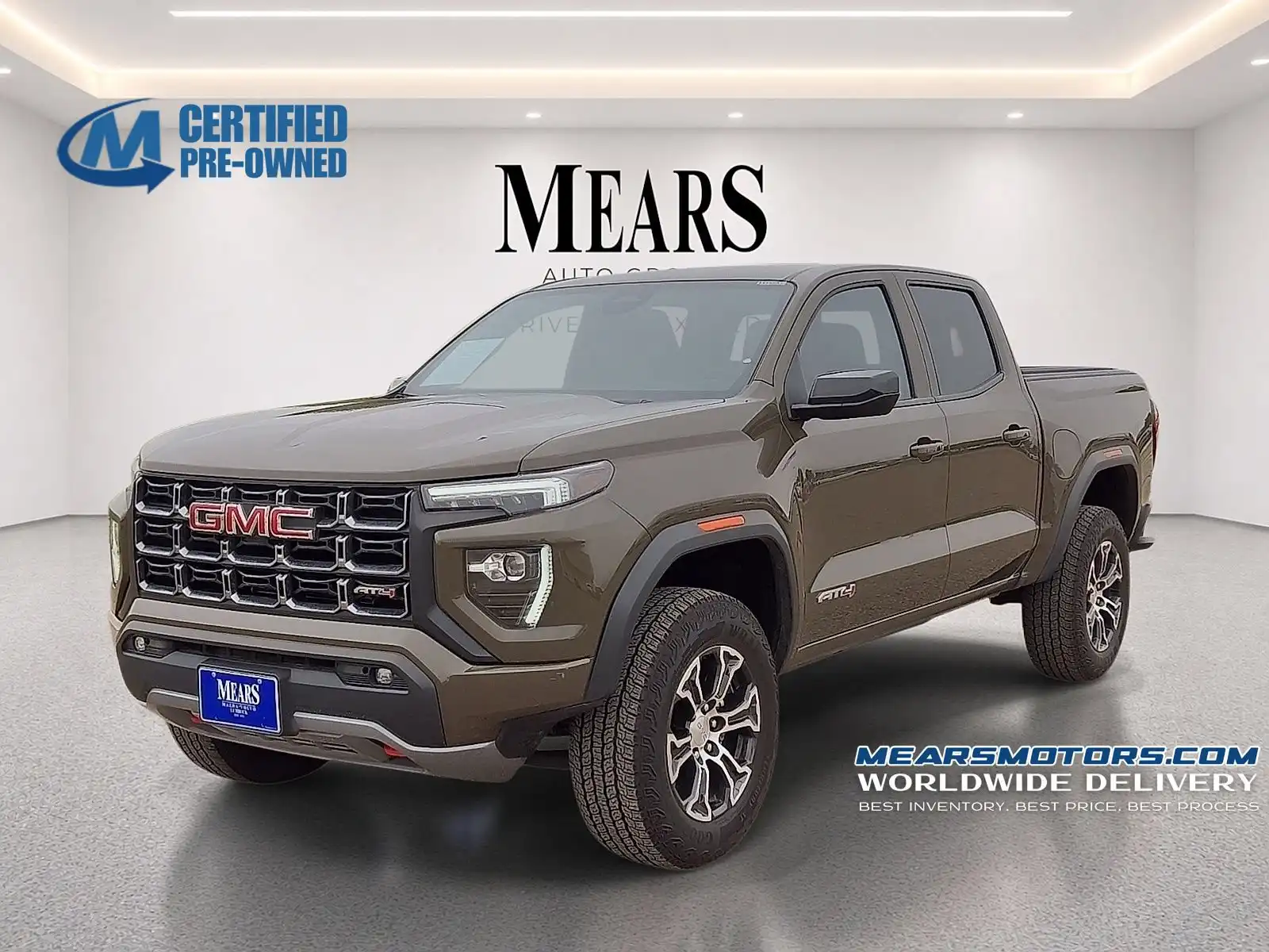 2024 GMC Canyon 4WD AT4 Crew Cab Short Box's photo