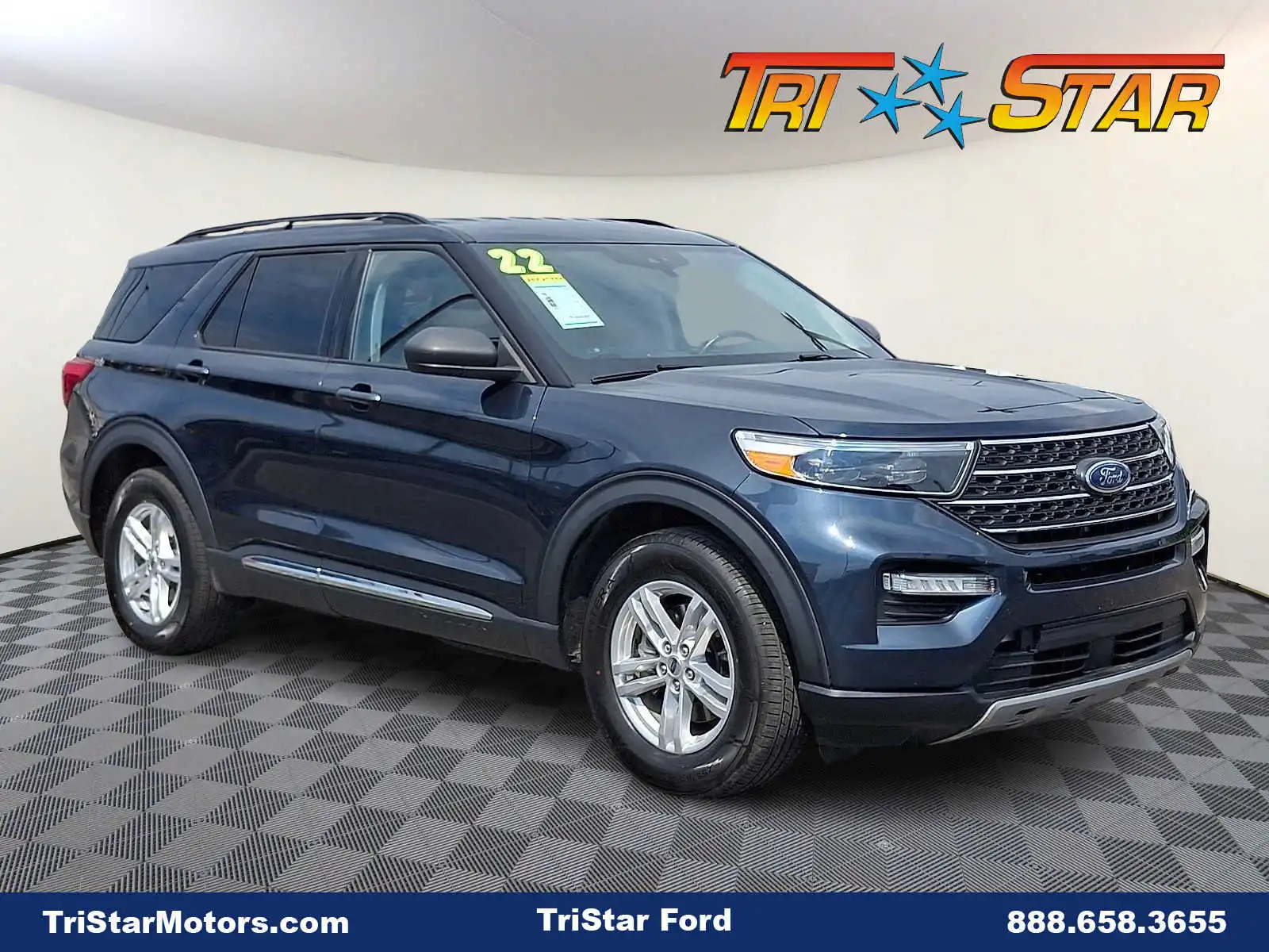 2022 Ford Explorer XLT 4WD's photo