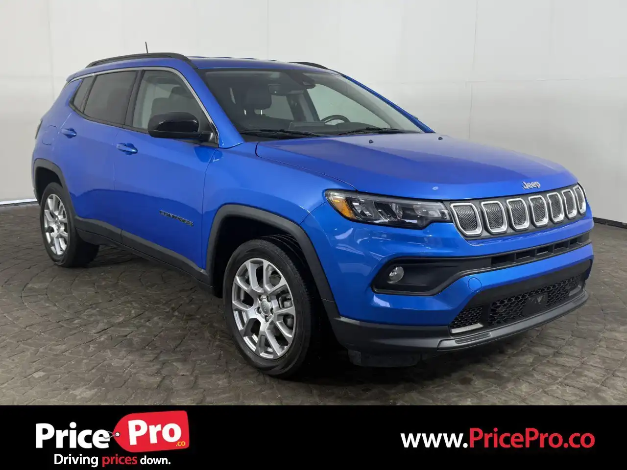 2022 Jeep Compass Latitude Lux 4X4's photo